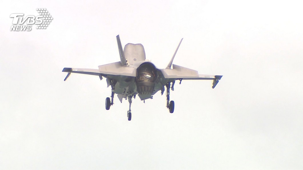 亞洲首次! 美F-22、F-35B星國航展衝場
