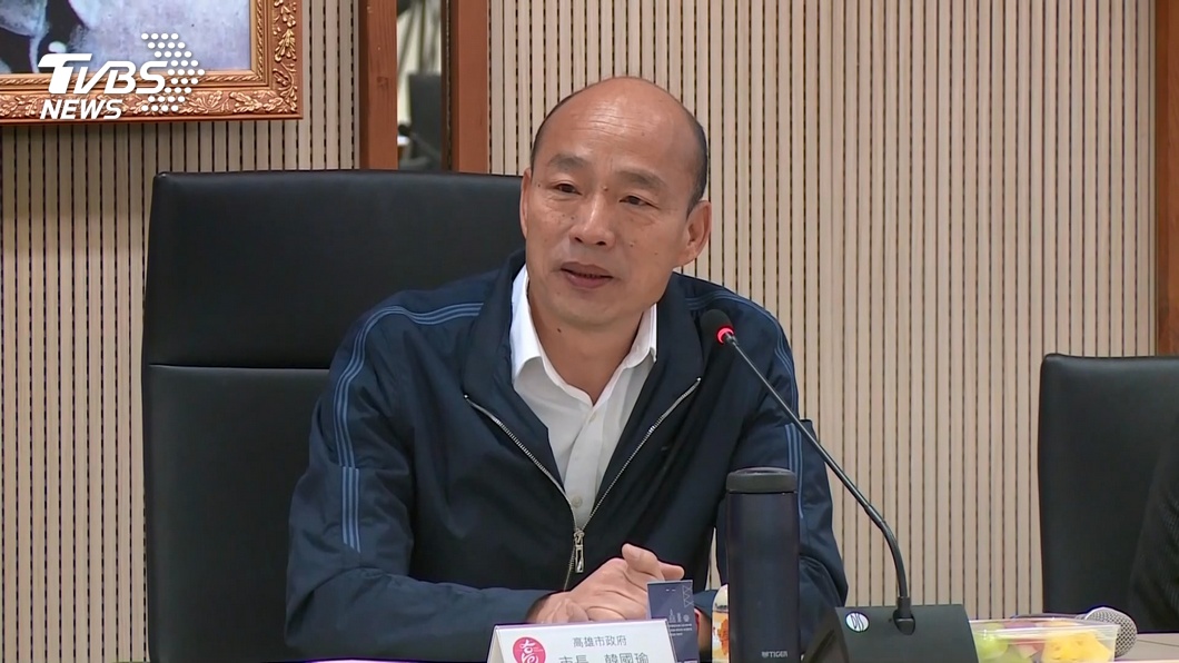 罷韓搭情人節 簽連署書就送罷韓巧克力