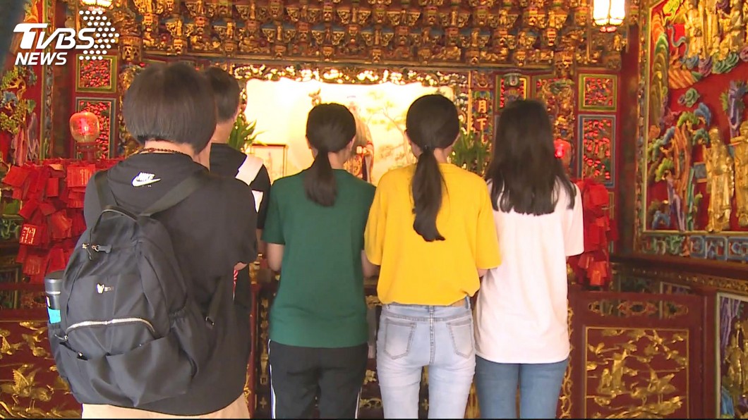 拜月老多為女性少見男性　網友神解「關鍵主因」