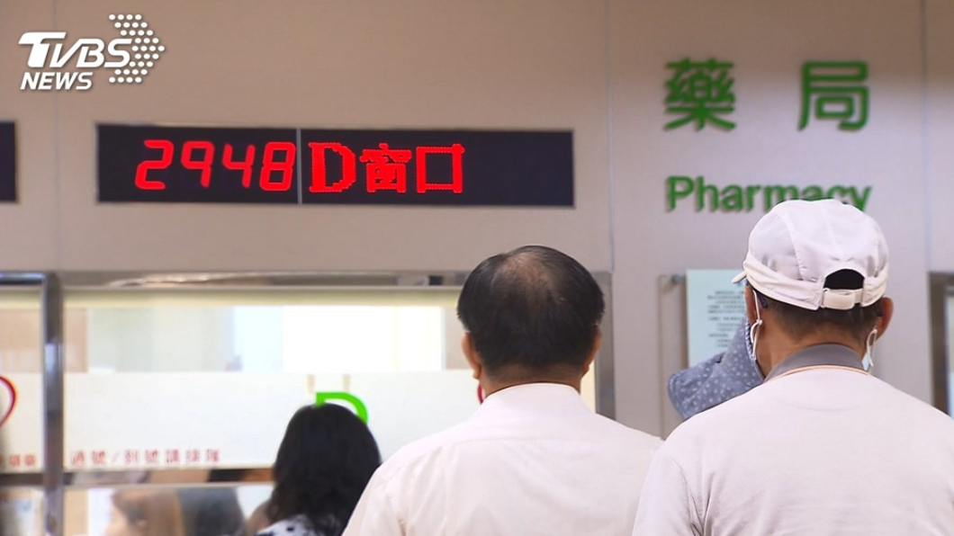 有居留權就能享健保是否該修法?他批:寵壞一堆人