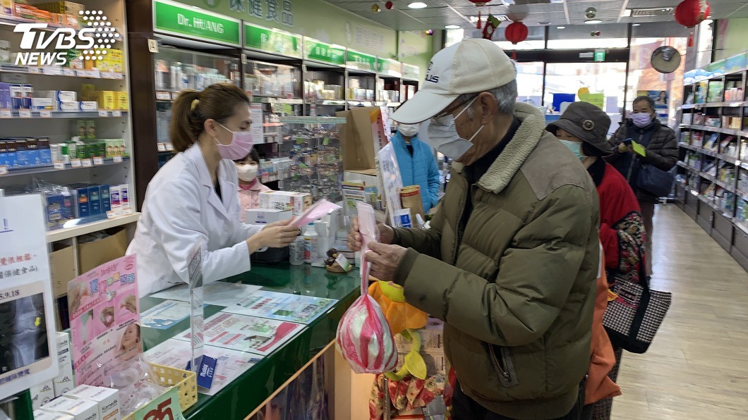 藥師人力吃緊　陳時中：將撥經費聘工讀生助包裝口罩