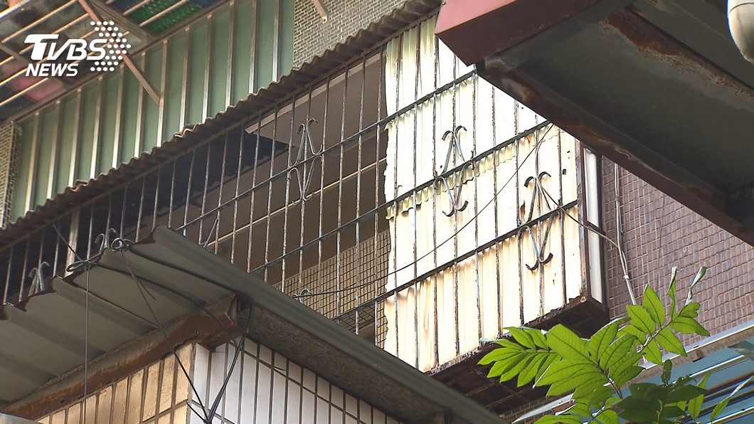 口角後持刀殺妻! 父跟兒子說「人我殺的」