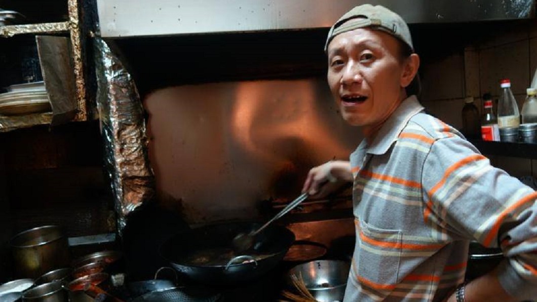 見證民主史！「阿才的店」老闆阿華　今晨去世
