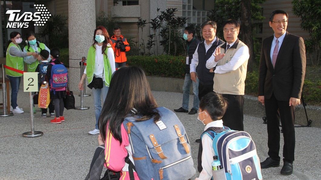 台南開學防疫從嚴 黃偉哲:單校1例確診就准假