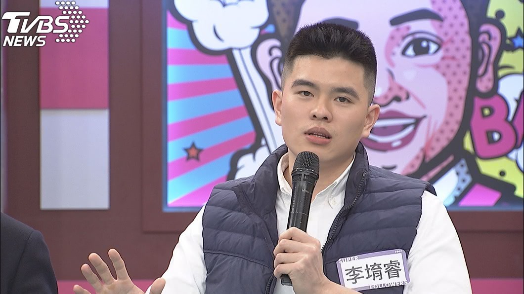 李興文透露兒子李堉睿正在考執照。(圖/中天提供)