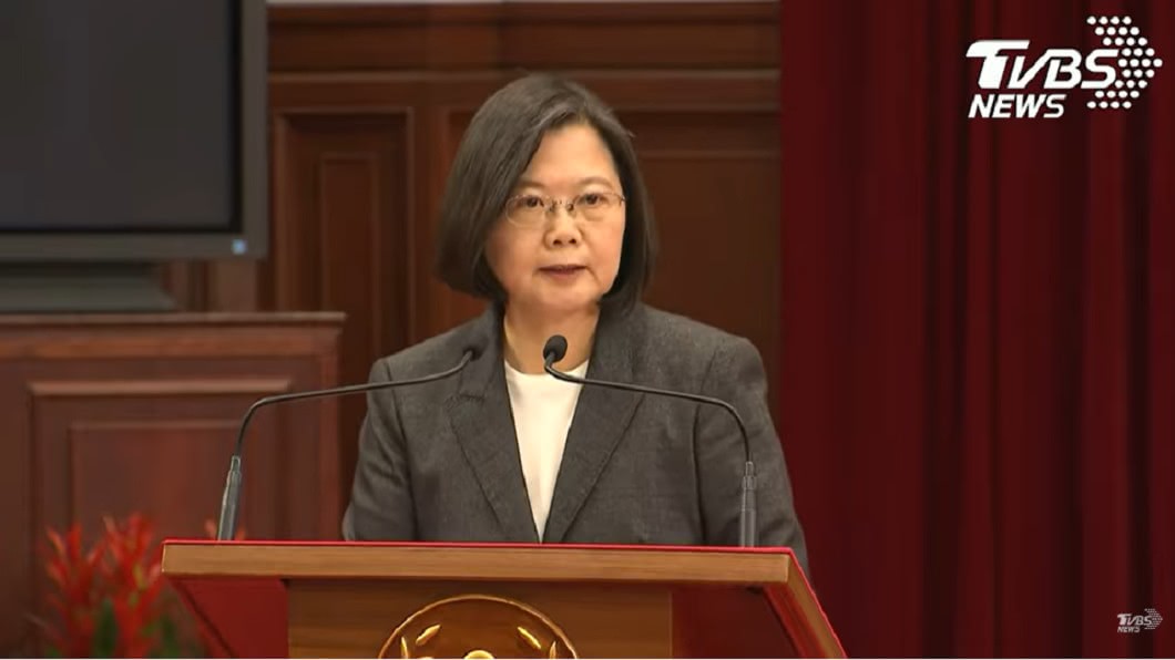 紓困條例三讀！　蔡英文火速簽署：隔離者得申請防疫補償
