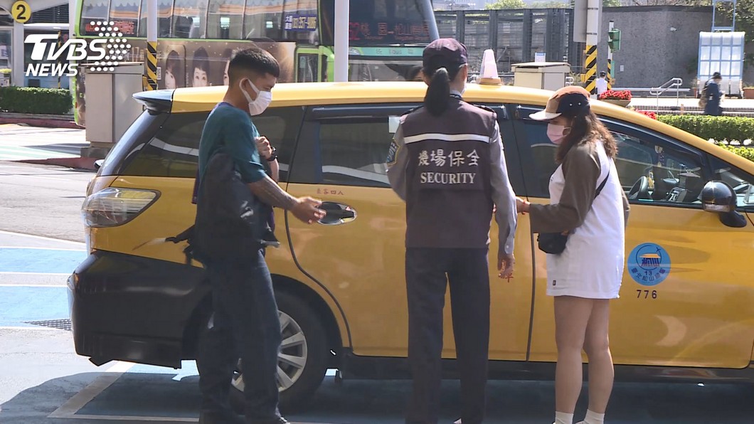疫情升溫期間可以參考防疫計程車的方式來降低染疫風險。(圖片來源/ tvbs)