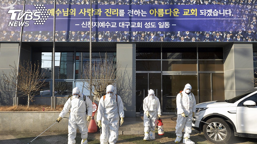 新冠肺炎疫情肆虐南韓，與新天地教會相關確診者占多數。(圖／達志影像美聯社)