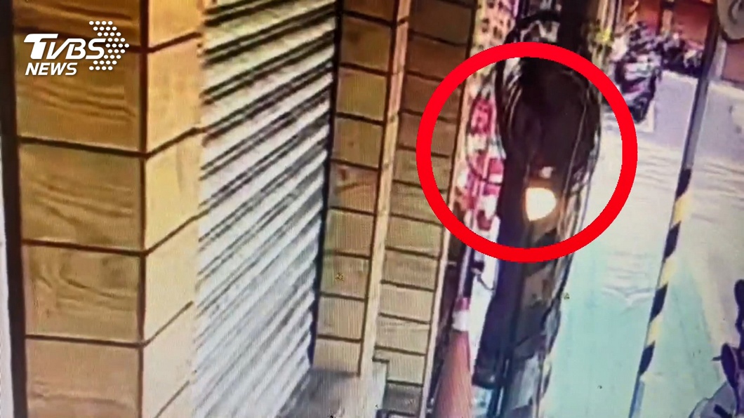 給我5千！男亮「手槍型」打火機　恐嚇超市