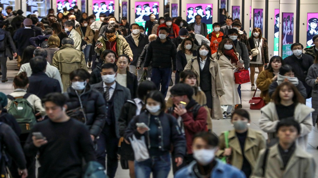 大阪演唱會爆群聚感染　15人確診.追聽眾