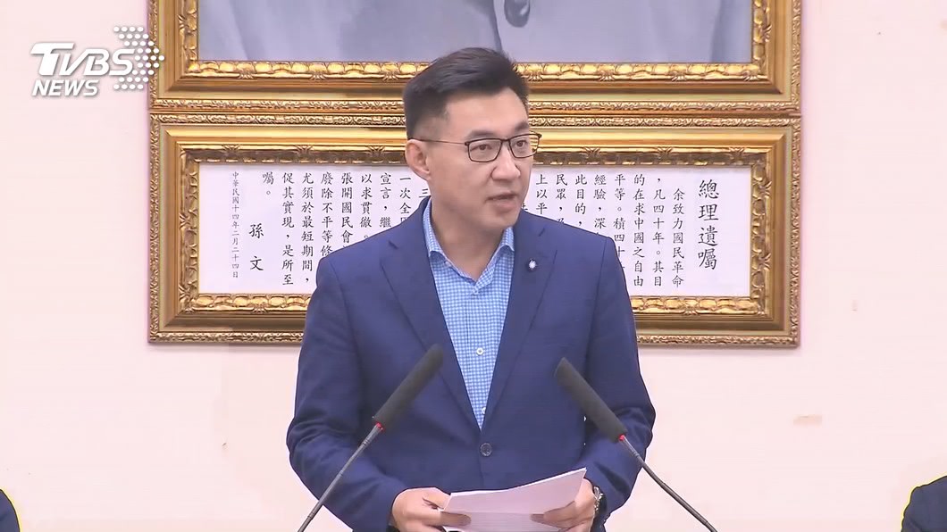 跳脫老藍男形象！江啟臣爆組「美魔女戰隊」　名單曝光