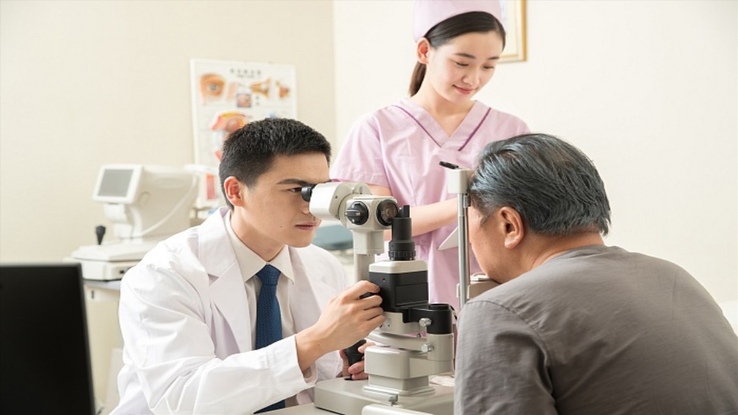 「OCT」救眼睛　日本眼底斷層掃描.篩檢青光眼