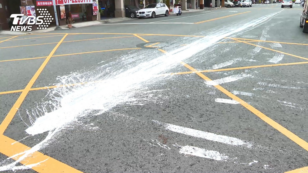 不滿韓國瑜亂潑漆? 警調監視器:非故意的