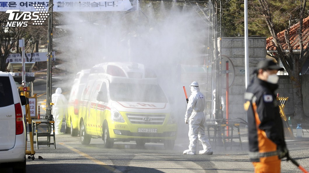 武漢肺炎首爾確診156例 民眾採檢大排長龍