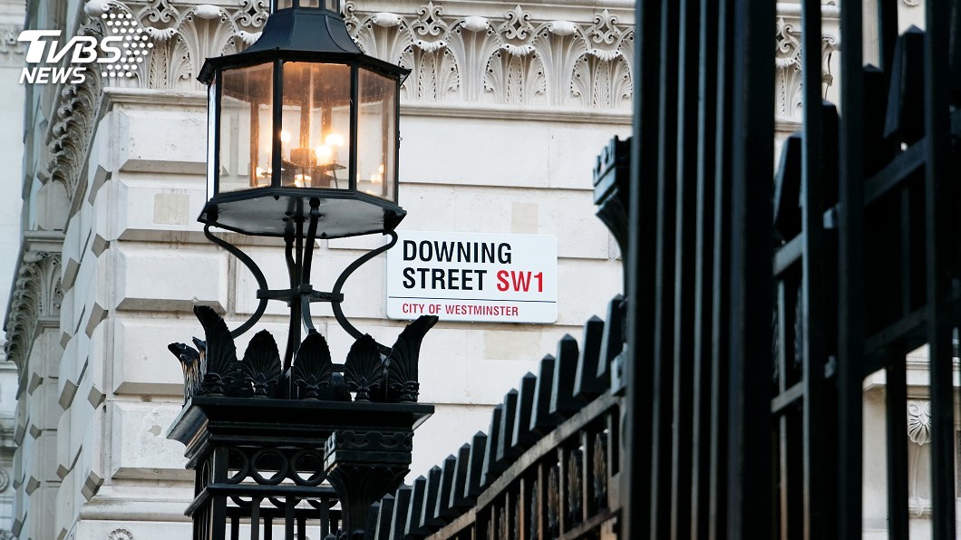 英國衛生次長確診武漢肺炎 曾出席唐寧街活動