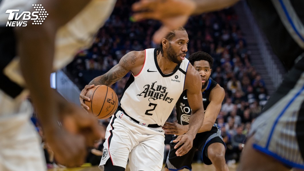 雷納德23分助陣 NBA快艇擊敗勇士