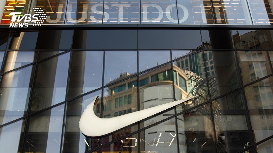 快訊／防疫情擴散！　Nike、UA宣布全美分店關閉