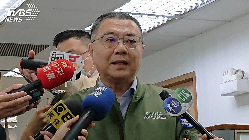 卓榮泰批藍營「口罩當眼罩」 國民黨回嗆「失格」