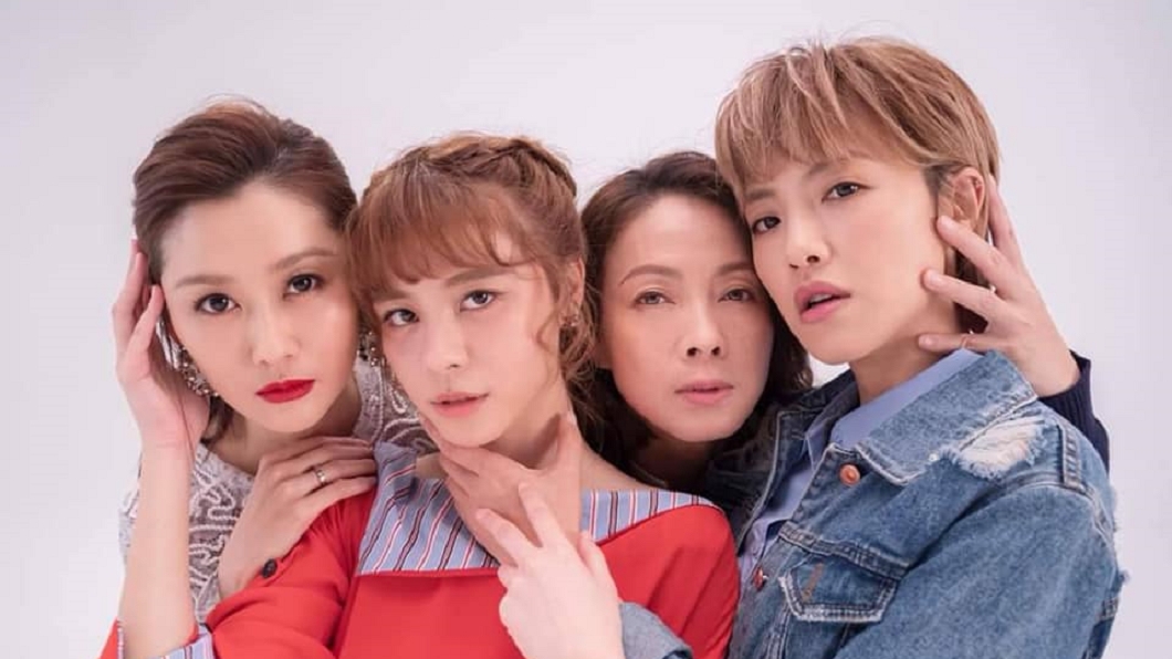 柯淑勤拍新戲《姊妹們追吧》因頭痛差點昏倒被送急診。(圖/翻攝自回首留蘭香-柯淑勤粉絲團臉書)