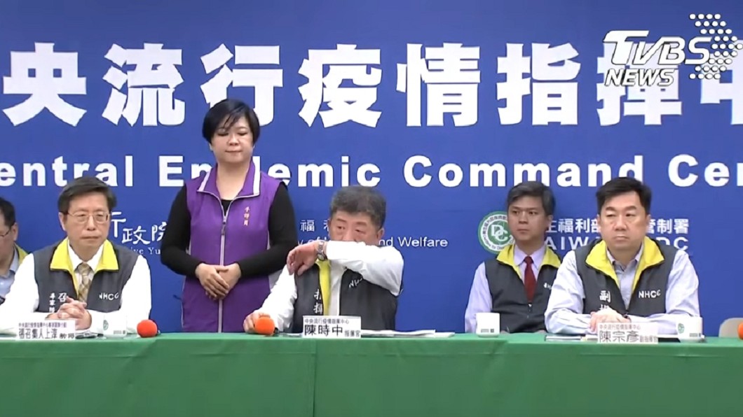 「鋼鐵部長」陳時中呼吸急促狂咳 民眾憂:都沒休息