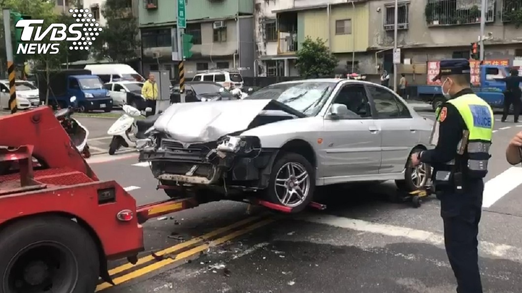 圖/警逮毒品犯連開12槍