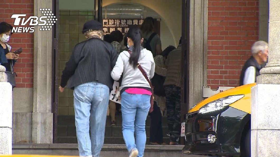 台大醫院當日掛號名額 4月起不開放現場排隊