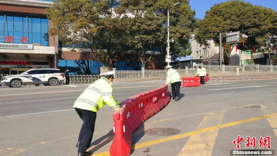 大陸湖北正式解封 跨省高速道路.機場回歸正軌