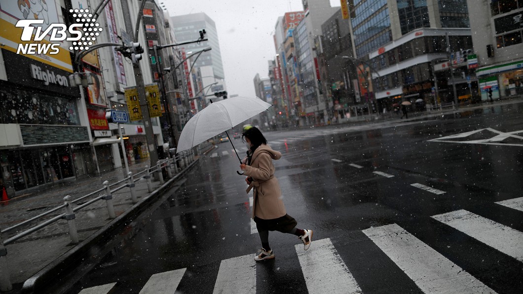 中午僅0.8度! 東京降3月雪、積雪5公分