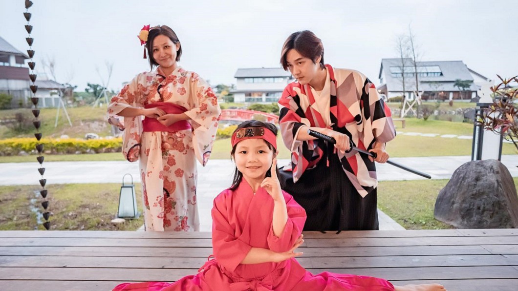 網紅那對夫妻一家三口近日接受專訪。(圖/翻攝自Nico品筠&Kim京燁 【那對夫妻】臉書)
