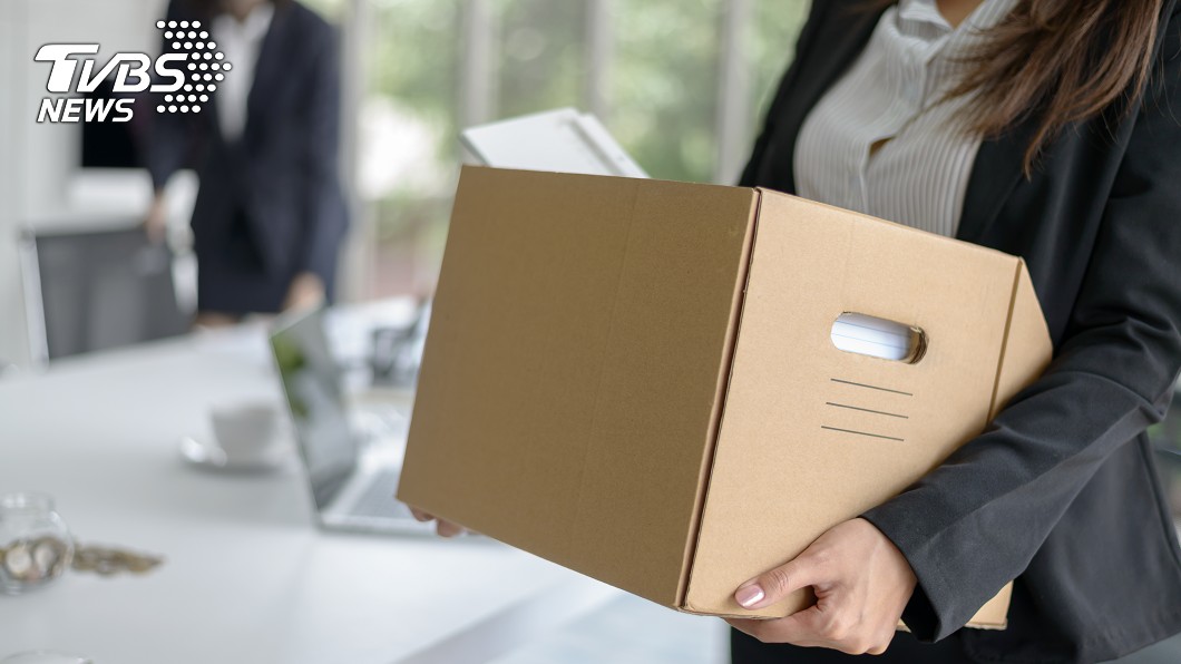 疫情燒!企業「資遣2寶媽」 正妹心疼:我代替她