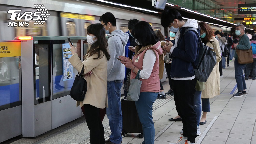 搭捷運要不要戴口罩 雙北盼中央統一規範