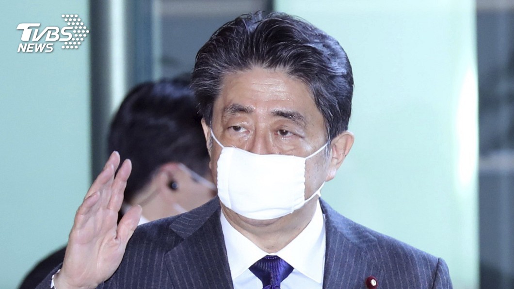解決燃眉之急 安倍晉三:每戶給2片布口罩