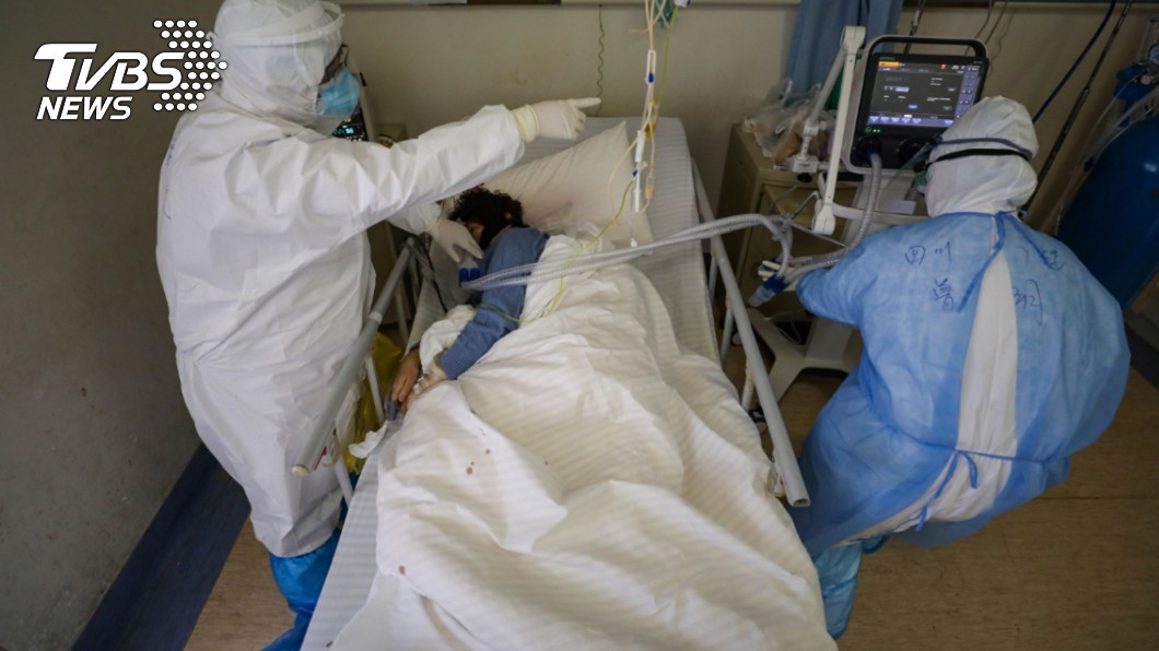 她染新冠4天說不出話 醫憂「病毒侵腦」:非死即重傷