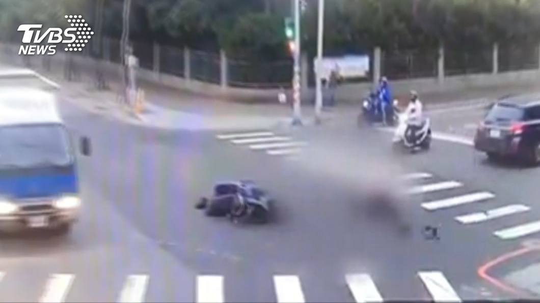 車禍後未移車!騎士昏迷兩天 遭檢舉違停