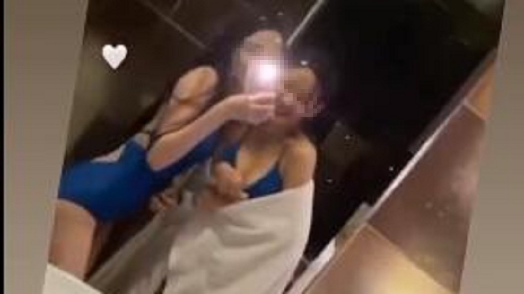 網友爆料參與開趴的火辣女直播主有好幾人都發了影片到社交網站上。(圖/翻攝自微博)