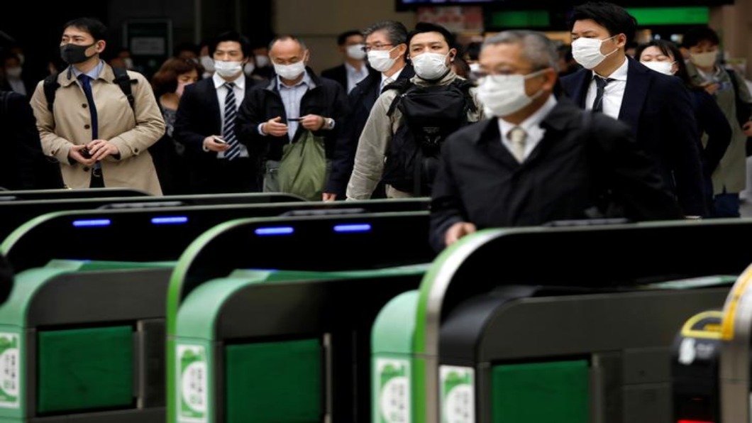 日本緊急狀態首日 人潮大減 鬧區冷清