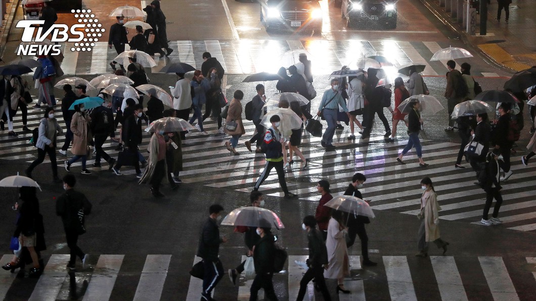 日本「軟封城」太慢了? 一個月後恐八萬人染病