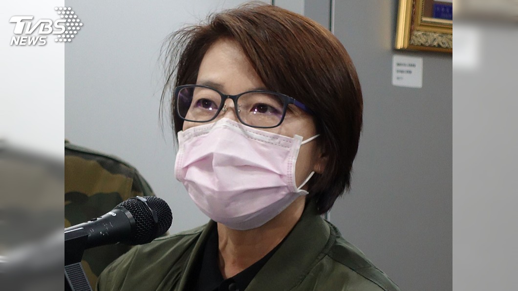 敦睦艦隊1確診者在北市 曾與女友至賣場用餐1小時