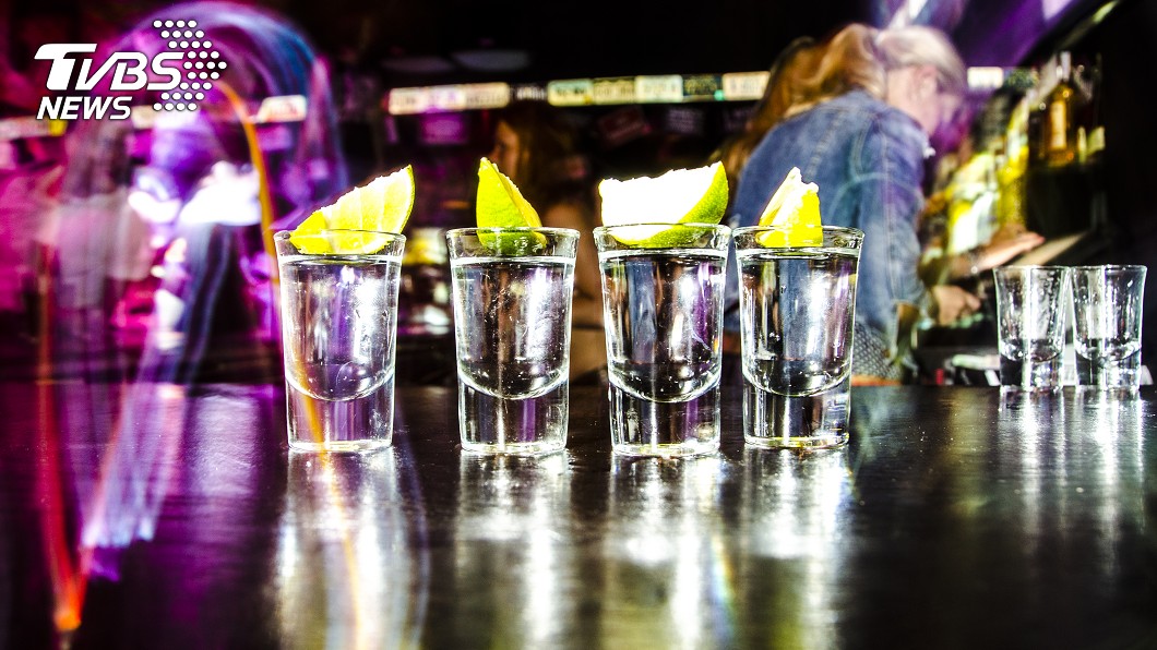 北市女公關傳確診 酒店經紀人嘆:簡直要逼一起死
