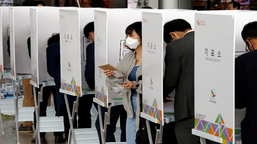 疫情下韓選投票 兩大免稅店撤仁川機場