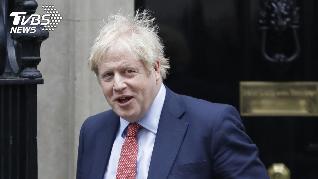 四處握手到住進加護病房 英相強生鬼門關前走一遭