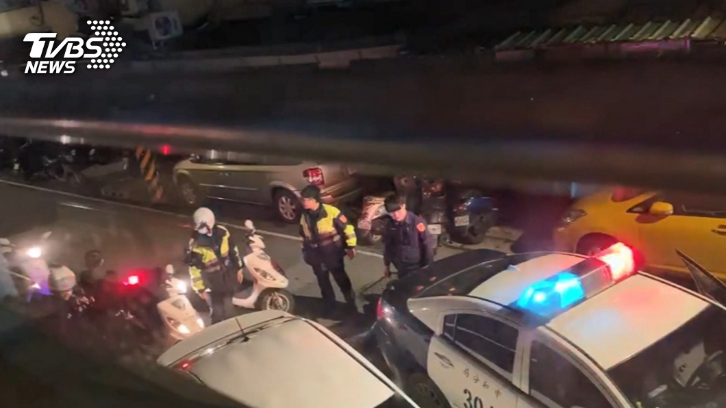 無照少年拒檢遭警腳踹頭 侯友宜:請司法公正判斷