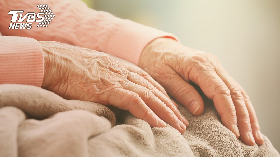 107歲嬤剋武漢肺炎 土耳其多例年逾古稀康復