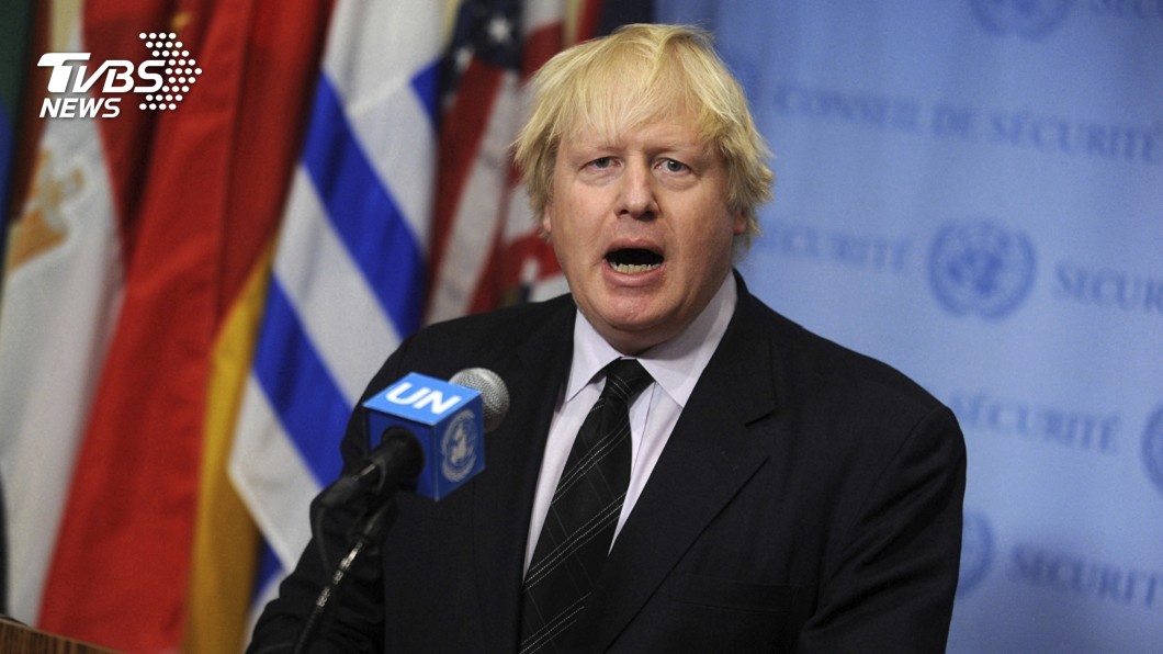 英首相府推特Po蛋糕照 網友轟買嘸麵粉