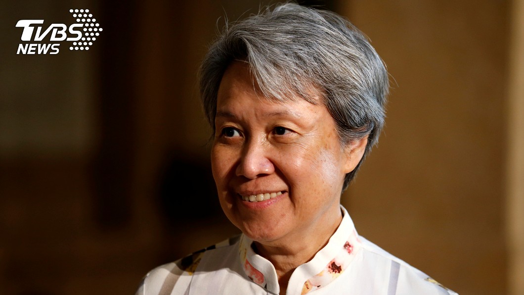 「嘻嘻嘻嘻!」星國總理夫人深夜詭異發文:這世界真好笑
