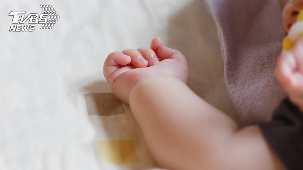 確診孕婦痊癒後分娩 女嬰一出生竟「自帶抗體」