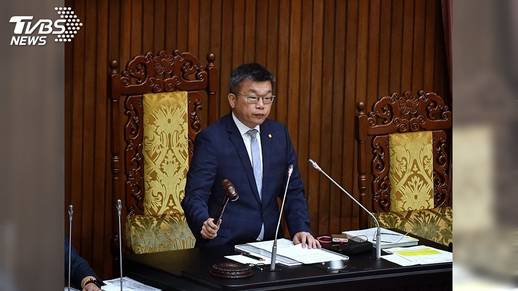 紓困特別條例三讀追加1500億 未來可再編2100億