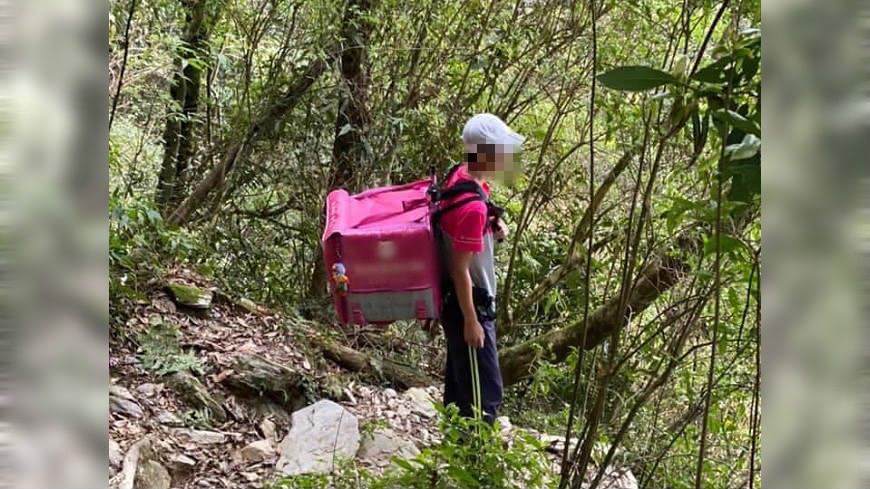 3千公尺高山驚見「最強外送員」?眼尖網友曝真相