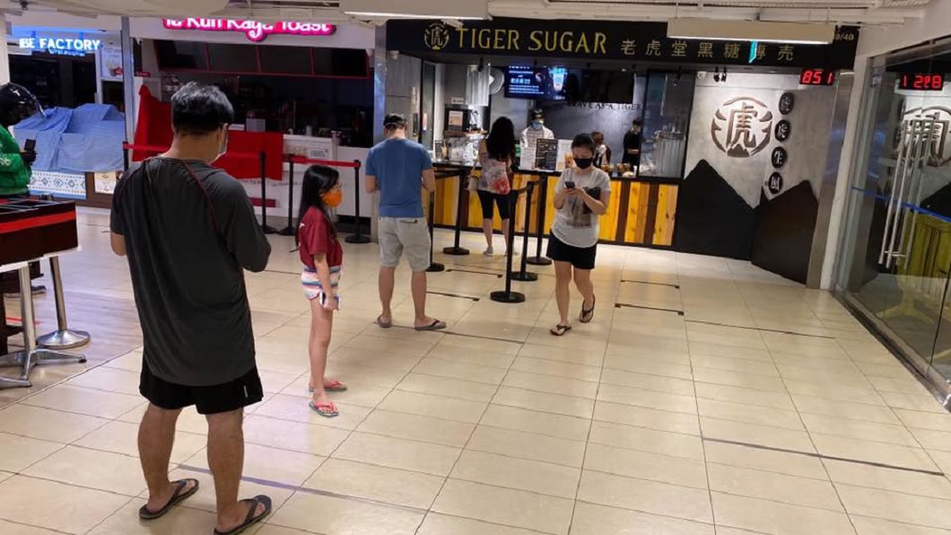 圖/翻攝自Singapore Atrium Sale臉書