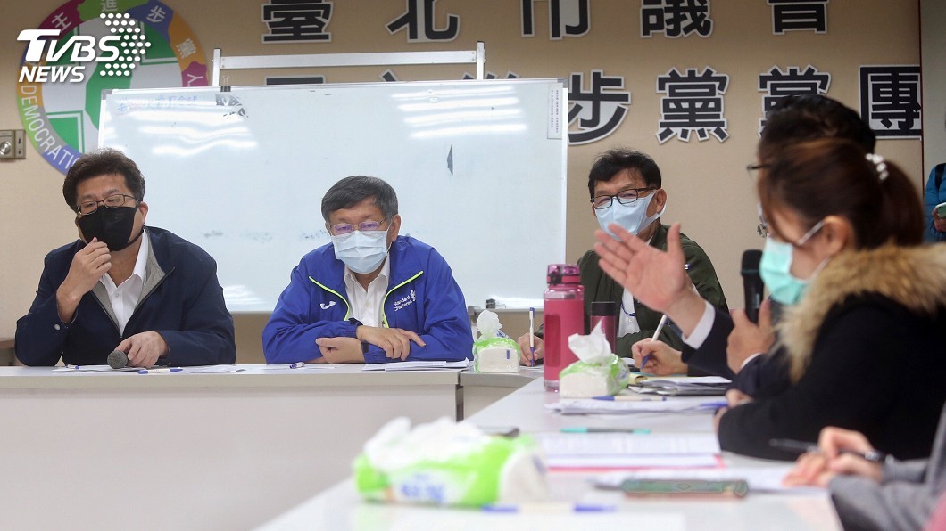 北市推口罩販賣機 柯文哲:中央有協助幫忙